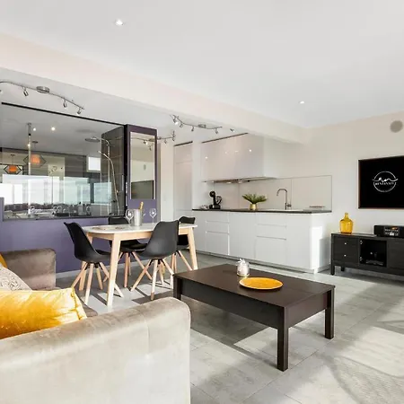 Апартаменты Village Naturiste R4n - La Aphrodite Sea View *