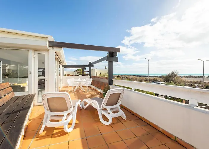 Villa Aphrodite - vue mer - terrasse - parking - climatisation - Village Naturiste