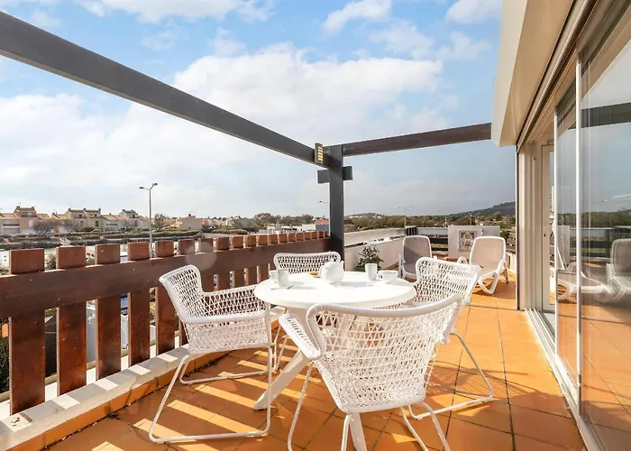 Villa Aphrodite - vue mer - terrasse - parking - climatisation - Village Naturiste