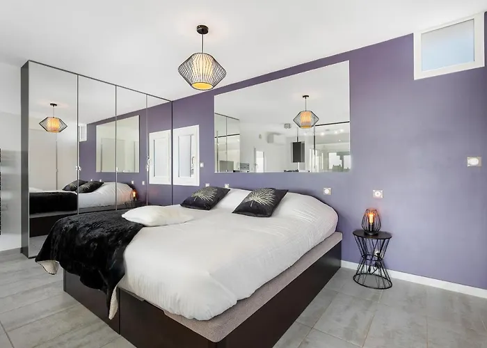 Villa Aphrodite - Vue Mer - Terrasse - Parking - Climatisation - Village Naturiste Апартаменты *